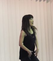 新田 ひとみ